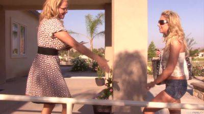 Kelly Madison - Driver's Ed Head - Starring: Kelly Madison, Jaelyn Fox - hotmovs.com