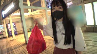 200gana-2527 駄菓子屋さんでお買い物をする - senzuri.tube