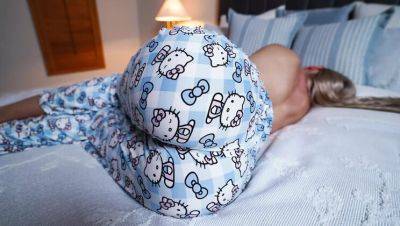 Step Mom Wakes Up to Step Son's Hard Cock - Hot MILF Gets Quick Orgasm - xxxfiles.com - Usa