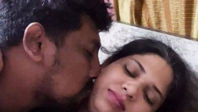 Mumbai College Virgin Girl First Time Sex - Desi Amateur Fucked Hard - veryfreeporn.com - India