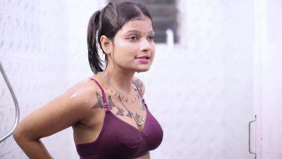 Desi Bhabhi Naked Bath Sex with Devar - Hot Indian Stepmom Fucked in Bathroom - porntry.com - India