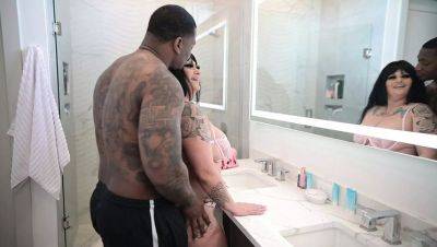 Hot Latina Kitty Gets Quick BBC Fuck in HD - porntry.com