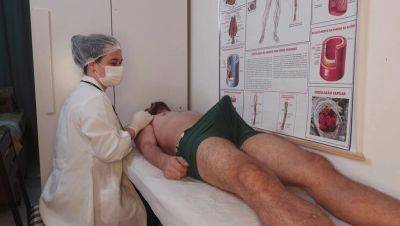 Hot Brazilian Nurse Gets Wet Seeing Patient's Big Hard Cock - porntry.com - Brazil