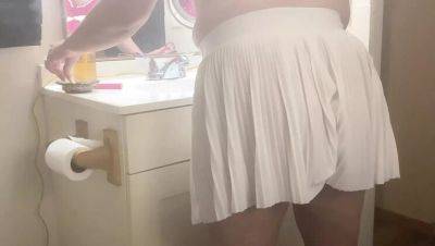 Blonde MILF Sallylittle75 Takes Big Cock Anal in Bathroom - veryfreeporn.com - Usa