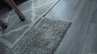 Kelly Madison - Family Life - Starring: Kelly Madison - PornFidelity - hotmovs.com