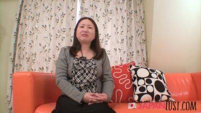 Gold - Big Tits Japaneses Granny Takes Pov - videomanysex.com - Japan