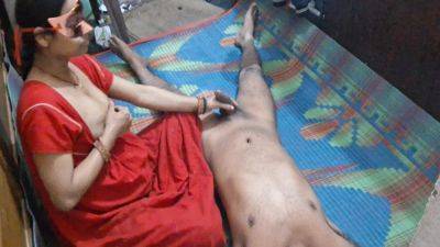 Bhabhi Give Her Boyfriend Blowjob And Handjob - desi-porntube.com - India