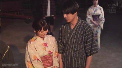 250515雨宿りでラブホに入ってセクロスc1 - hclips.com