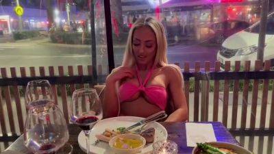 Horny Fitness Model Fucks On First Tinder Date - hotmovs.com
