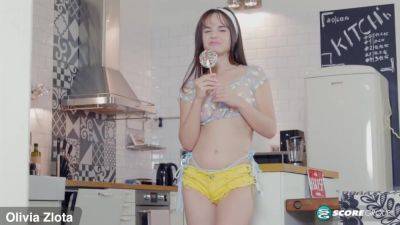 Teen Olivia Zlota Fucks a Big Dildo Like It's a Real Cock - hotmovs.com