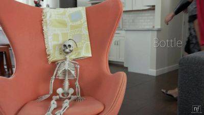 Alex Coal - Roll the bottle - s40:e11 - sexu.com - Britain