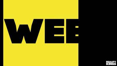 The masseur makes sure that lasirena69 knows he has more things to suggest than a sole massage - reality kings - sexu.com