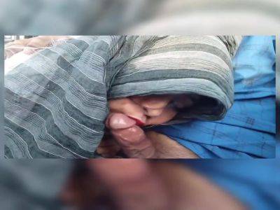 Desi Girl Sex In Car With Boyfriend - desi-porntube.com - India