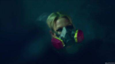 Kelly Madison - Biohazard Blowjob - Starring: Kelly Madison - PornFidelity - hotmovs.com