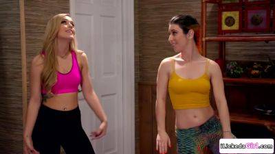 Lesbian yoga instructor doing blonde client an extra service - hotmovs.com