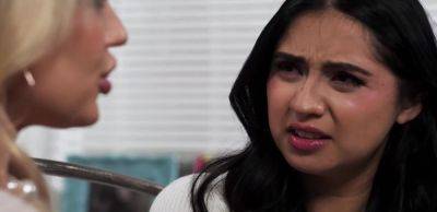 Jessica Ryan - Step Mom - Stepmom spanks n licked by stepdaughter - inxxx.com