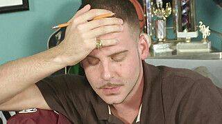 Miranda Kelly - Pay Attention - ah-me.com