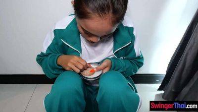 Thai Teen with Big Ass Loses Squid Game Parody - Amateur Anal & Bubble Butt Fuck - xxxfiles.com - Thailand