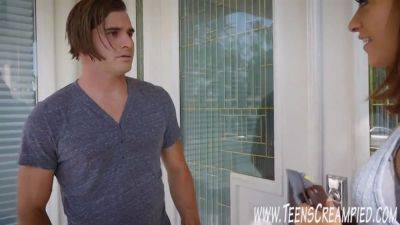 Petite youngs cunny rode - sexu.com