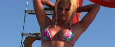 HOT BLONDE FUCKING HER REDHEADED GIRLFRIEND'S PUSSY! - inxxx.com