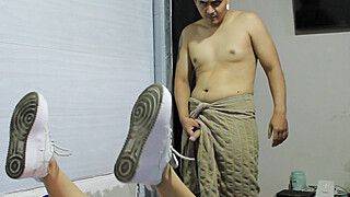 Big titted latina babe gets fucked while talking on the cell phone with her boyfriend - ah-me.com