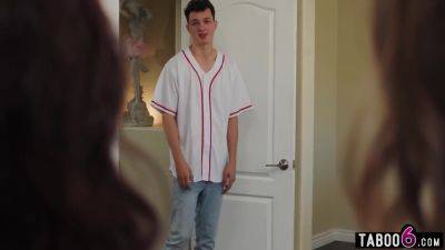 Christy Love And Syren Demer In Dude With Two Lesbian Stepmoms Trying To Get Pregnant Sperm Donor - hotmovs.com