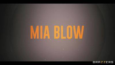 Mia Blows The Yoga Teacher With Mia Blow, Jack 23 - Brazzers - hotmovs.com - Germany