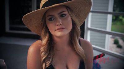 Emma Hix - Britney Light - Insomniac - Daydream - Britney Light - videomanysex.com