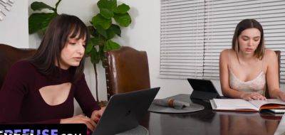 Lexi Luna - Donnie Rock - Donnie Takes What He Wants From His Freeuse Roommates Lexi Luna and Blair Hudson - inxxx.com