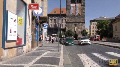 HUNT4K: Lady Dee has hot vacations on my dick for money - sexu.com - Czech Republic