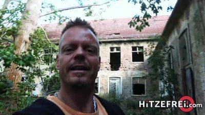 Bodo meets a needy big-titted MILF and fucks her in the park - Hitzefrei - hotmovs.com