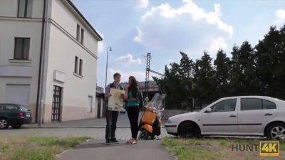 Hunt4k. tourist for money let tricky fellow stretch girlfriend all over bed - sexu.com - Czech Republic