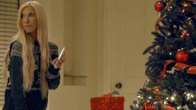 Chloe Cherry - Sneaking In To Fuck My Step Bro - S15:E3 - sexu.com - Britain