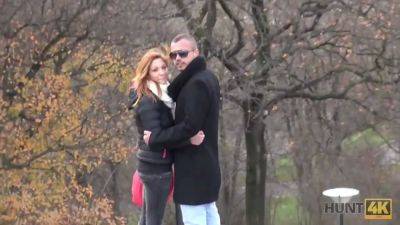 Hunt4k. rothaarige für geld vor ihrem freund gefickt - sexu.com - Czech Republic