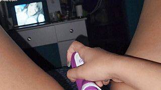 intense orgasm watching hentai. She comments: "Would you clean it with your tongue?" - ah-me.com