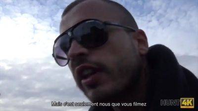 Hunt4k. l'homme devrait regarder comment sa small amie jenifer red a des relations sexuelles pour de l'argent - sexu.com - Czech Republic