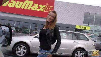 Hunt4k. spectacular lassie does a good job for switch for shopping cart - sexu.com - Czech Republic