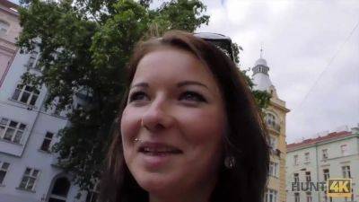 Hunt4k. denisse doesnt like bland boyfriend but wants to fuck stranger - sexu.com - Czech Republic