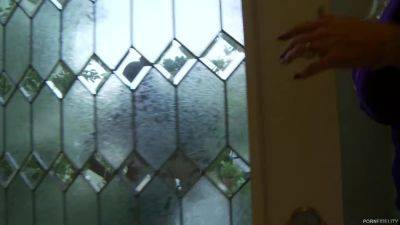 Kelly Madison - 1-800-Flowers-&-A-Fuck - Starring: Monicka Jaymes, Kelly Madison - hotmovs.com