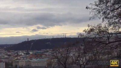 Hunt4k. l'incantatrice rossa con un seno fantastico è felice - sexu.com - Czech Republic