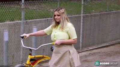 A girl and her bicycle - hotmovs.com