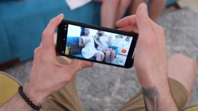 Blonde and brunette have unforgettable threeway with friend - hotmovs.com