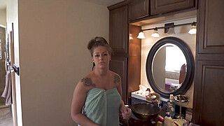 Showering With My Friends Hot Mom - ah-me.com