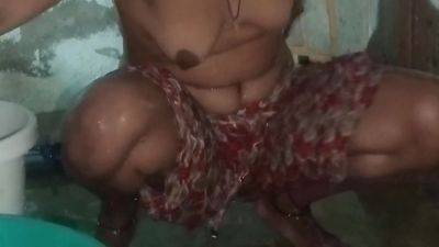 Bathroom Sex With Neighbour Bhabhi - desi-porntube.com - India