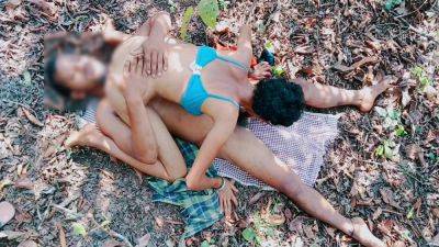 College Girl Sex With Her Teach After College In Outside Of College, An Asian Hot College Girl Fucking With Her College Teacher - desi-porntube.com - India