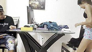 I'm doing my college work a little stressed and I relax by fucking my stepsister - ah-me.com