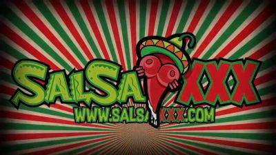 Latina sprinkled by the pool - sexu.com