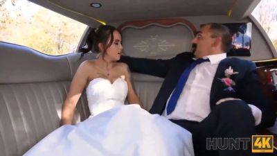 Hunt4k. random passerby scores super-sexy bride in the wedding limo - sexu.com - Czech Republic