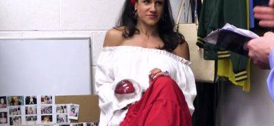 MILF crystal gazer bends over for cock - inxxx.com