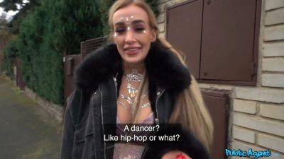 Public agent - dancer coming home from work early morning gets a surprise apex - sexu.com